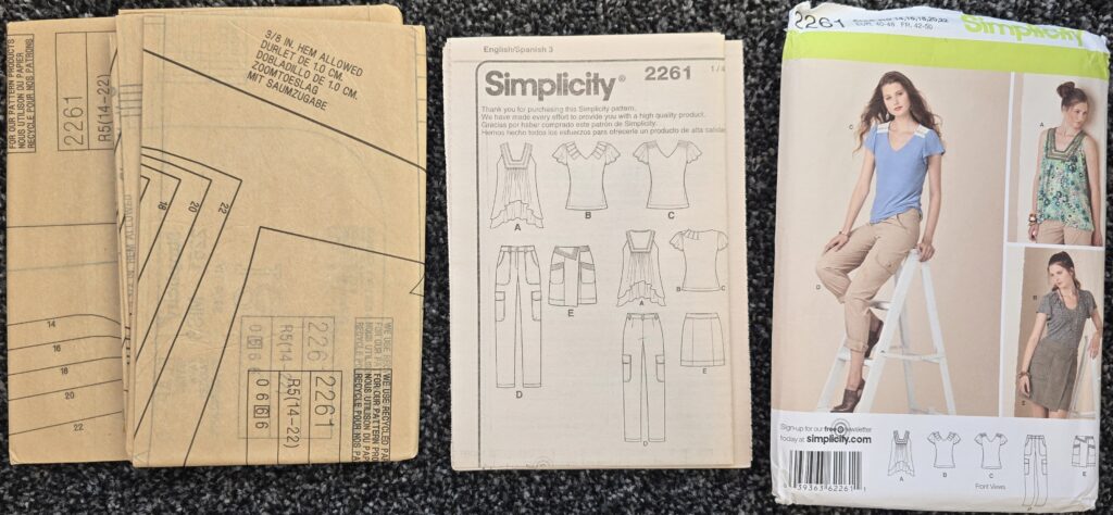 Simplicity 2261 Sewing Pattern