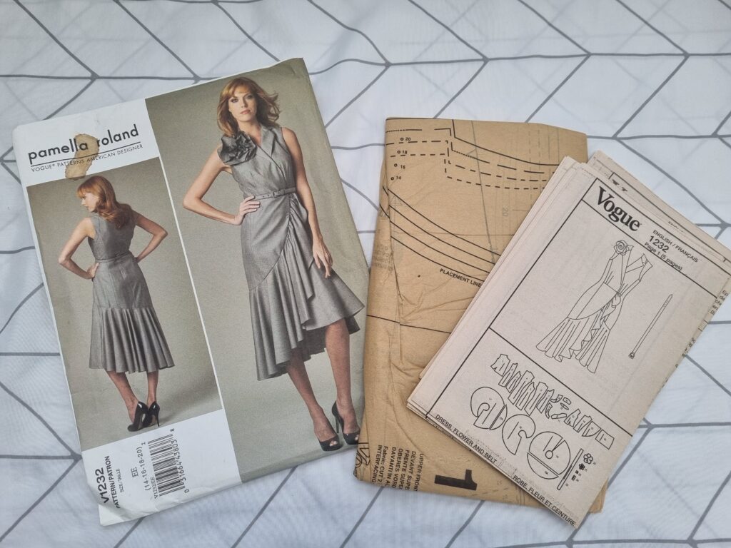 V1232 Vogue sewing pattern Pamella Roland